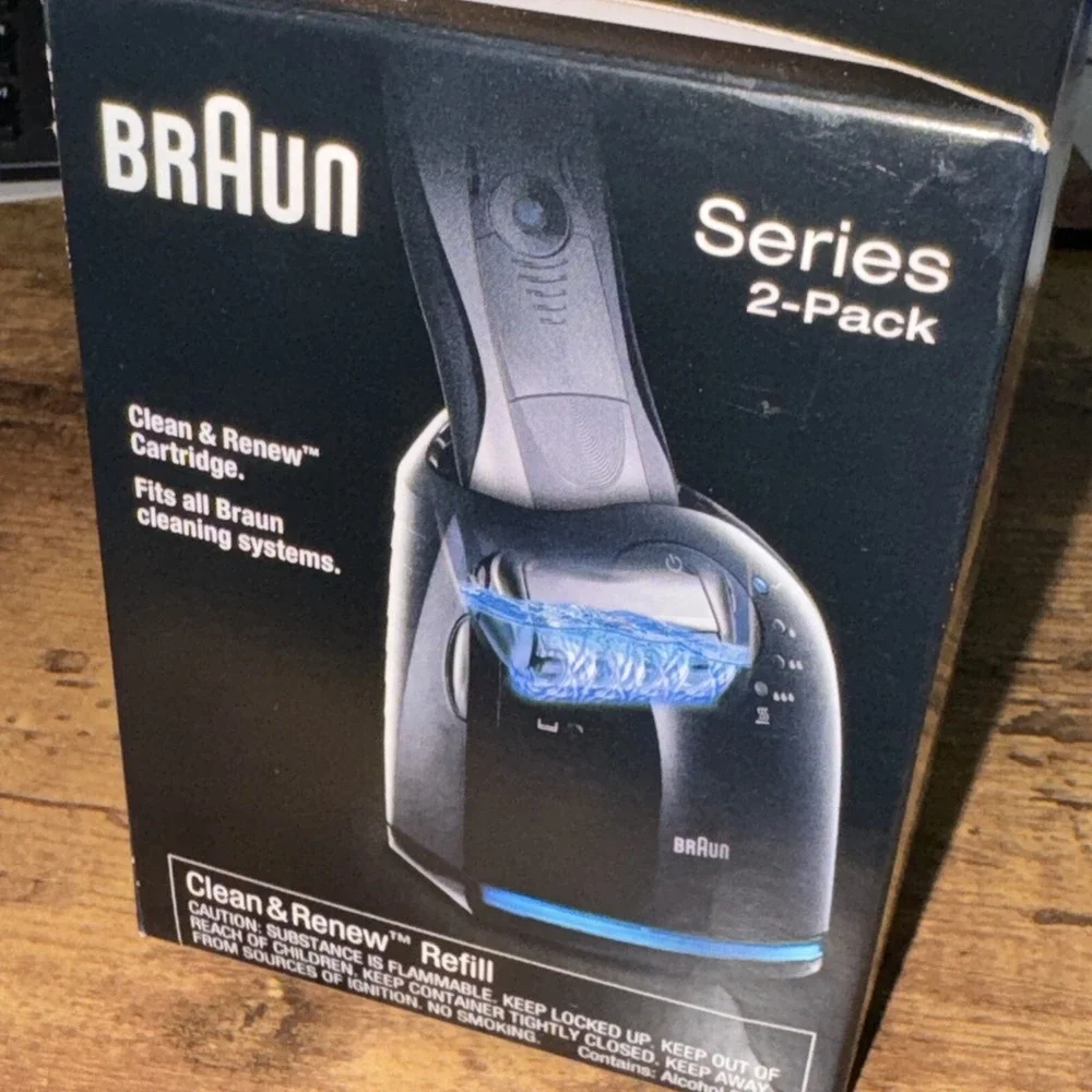 BRAUN Clean & Renew CARTRIDGE - 2 PACK original CARTRIDGES - NEW Sealed Box